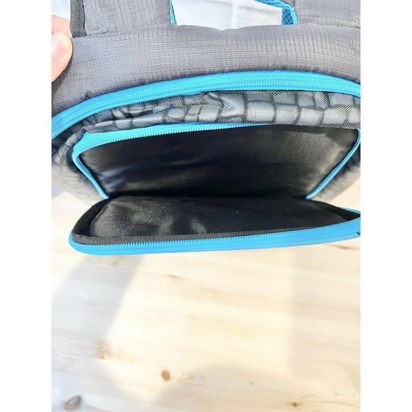 Skylanders Giants Holographic Small Kid Backpack Grades K-5 School - Picture 4 of 7